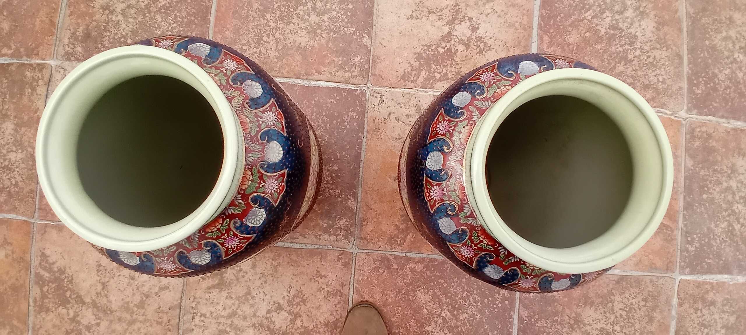 2 Jarrões em Cerâmica Oriental!