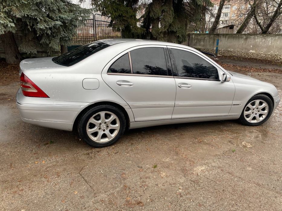 Mersedes C-klas 2,7 ДИЗЕЛЬ АВТОМАТ