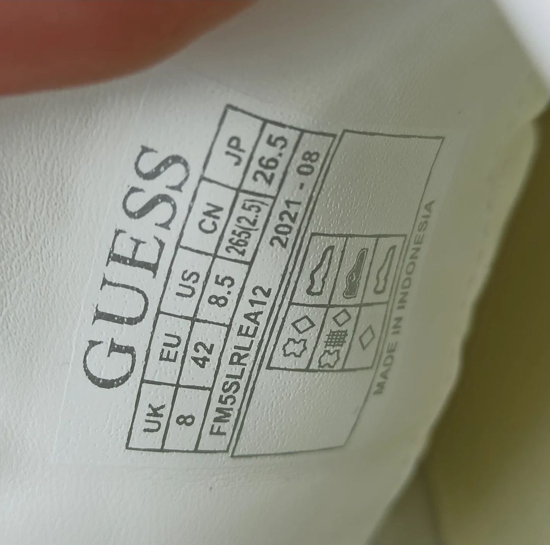 Шкіряні кросівки GUESS  43 / 45 / 46