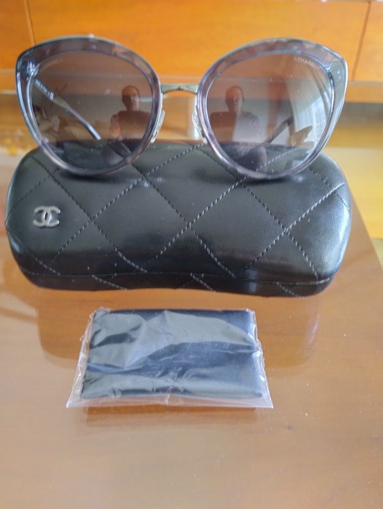 Óculo CHANEL, novos e originais