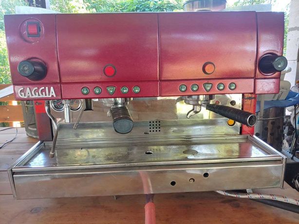 Профессиональная кофемашина GAGGIA кофейная машина