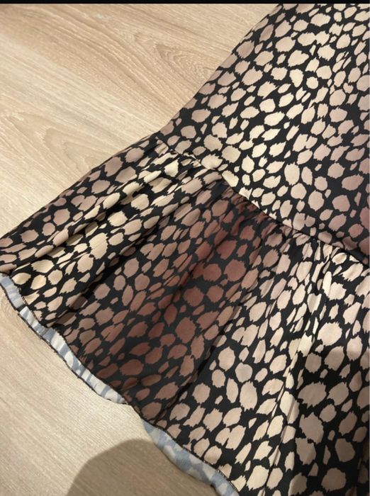 Vestido dourado castanho