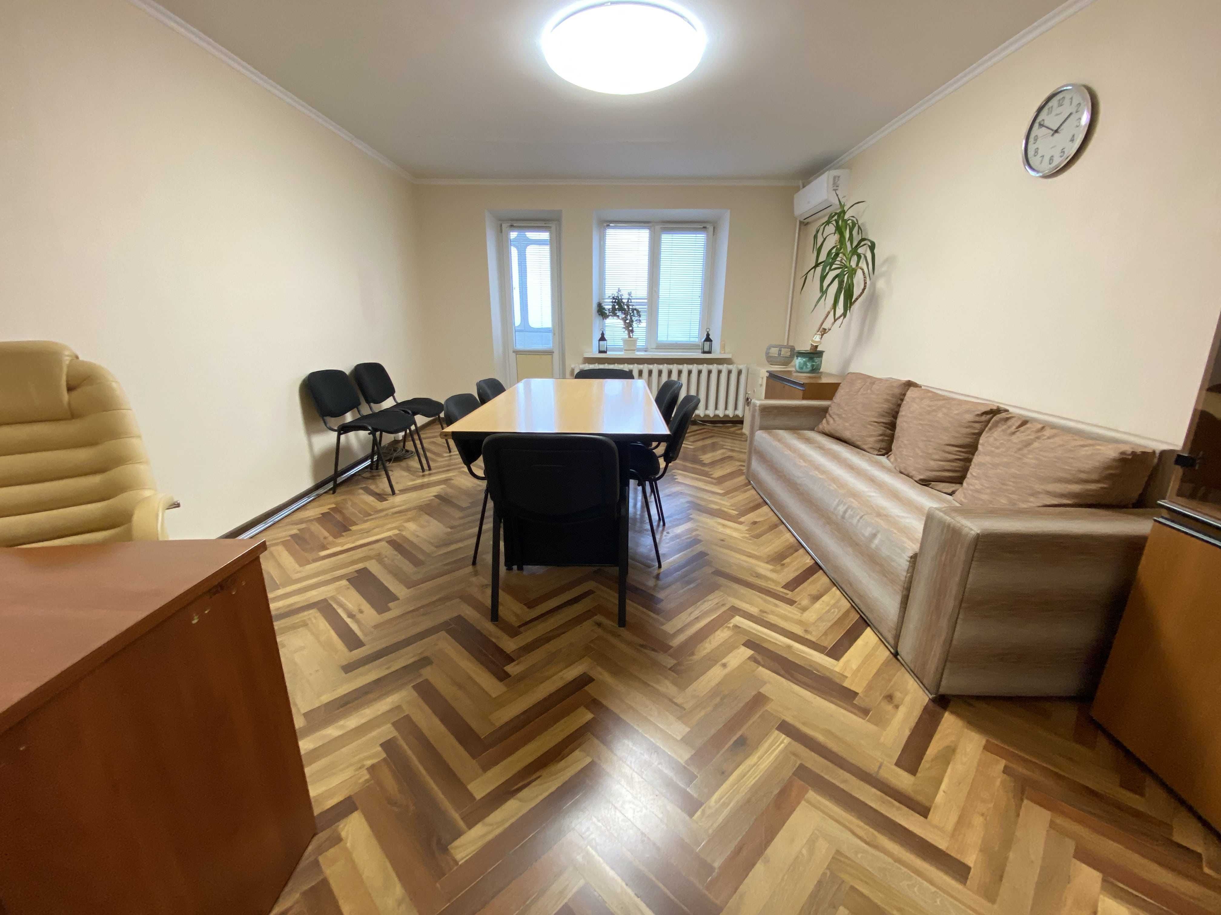 Без % Видова квартира  з ремонтом, 580 $ м2 біля метро Святошин