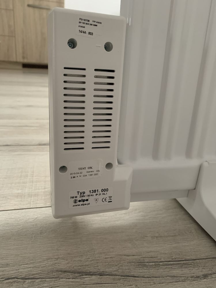 ELPE 700W-1381.000 grzejnik elektryczny olejowy 900x600 program 7 dni