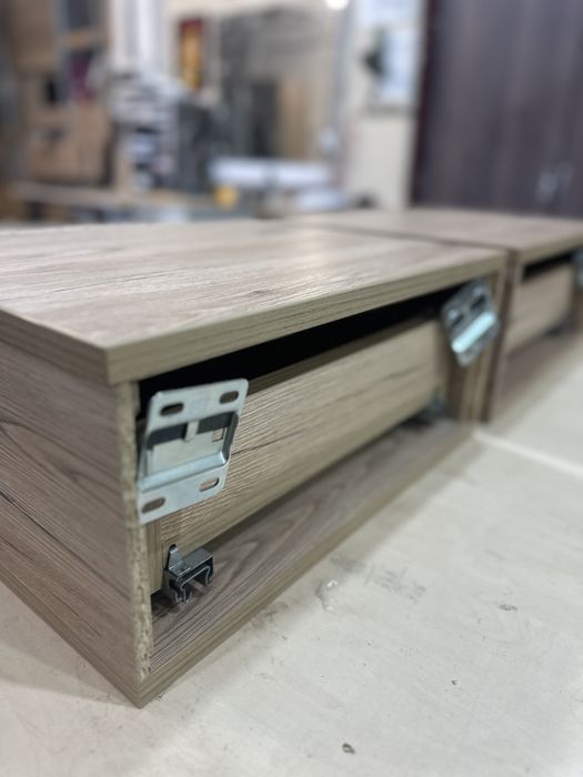 Комплект навісних тумб прикроватних ш46 г34 в20