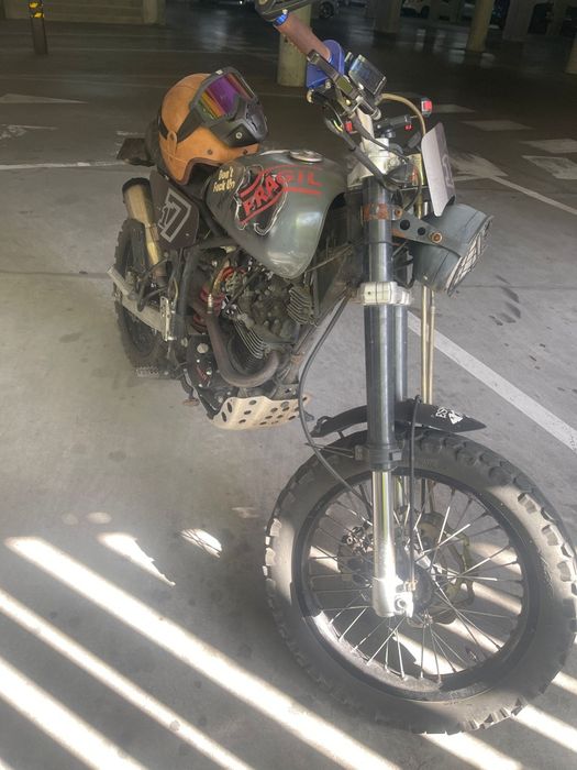 Bullit  Hero 125