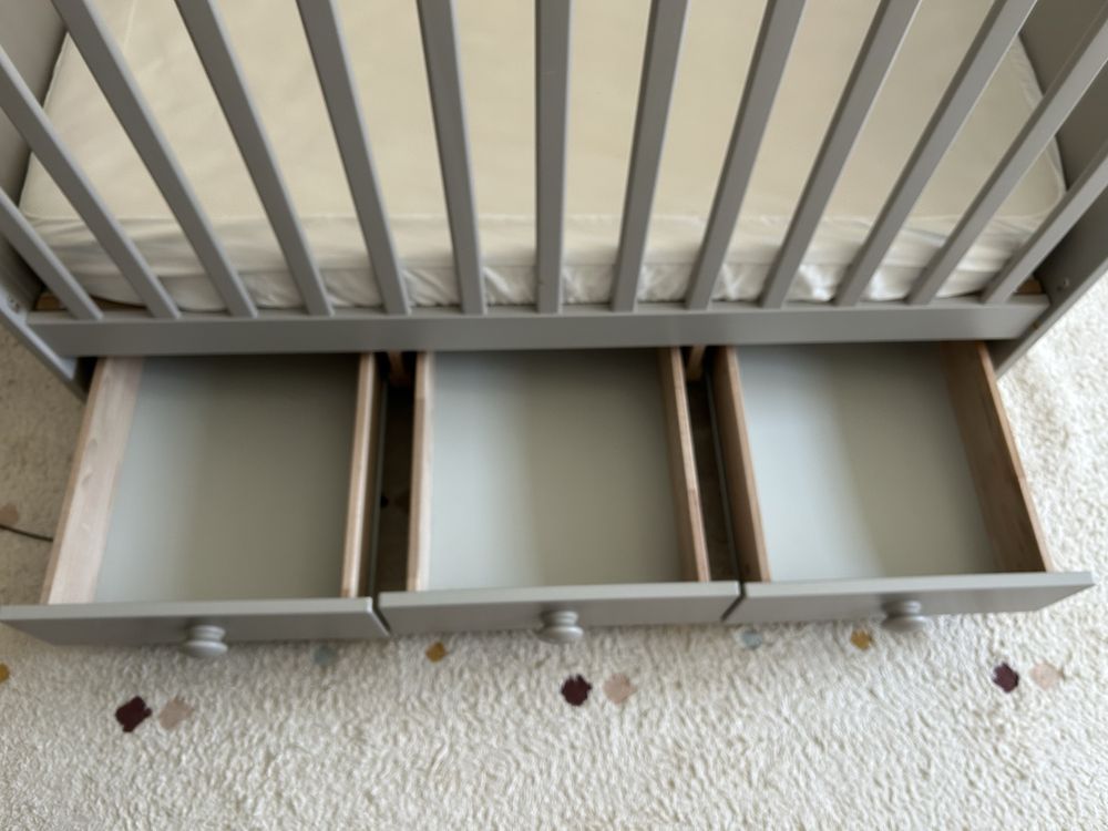 Cama de bebé IKEA