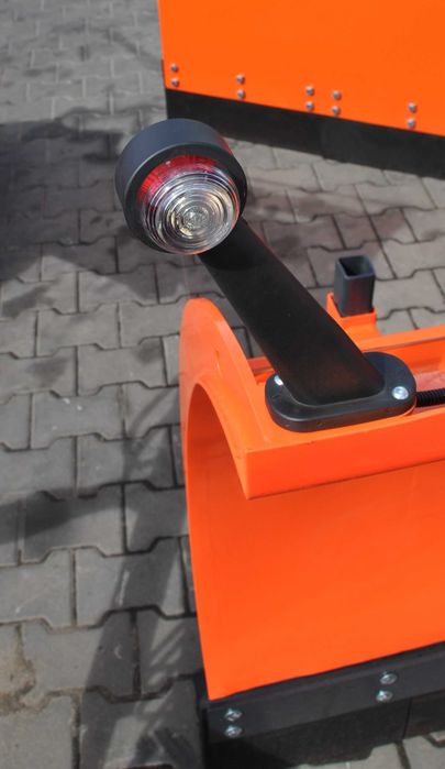 Pług śnieżny prosty komunalny 2,6m do śniegu zgarniacz