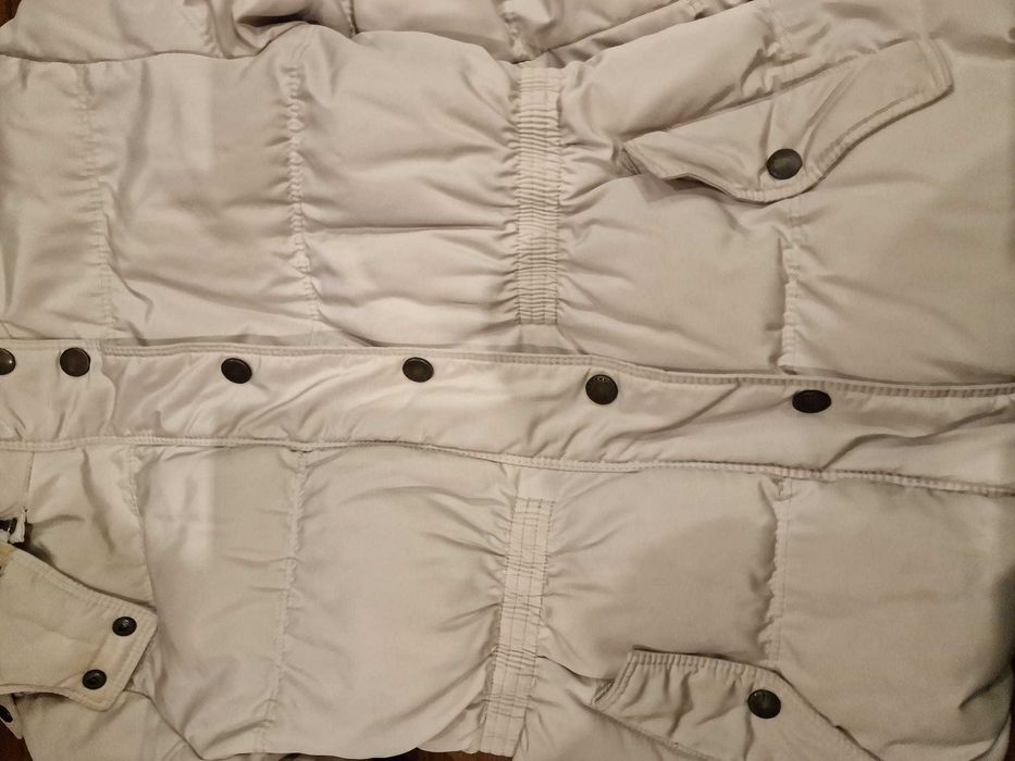 Kispo Burberry acolchoado com logotipo