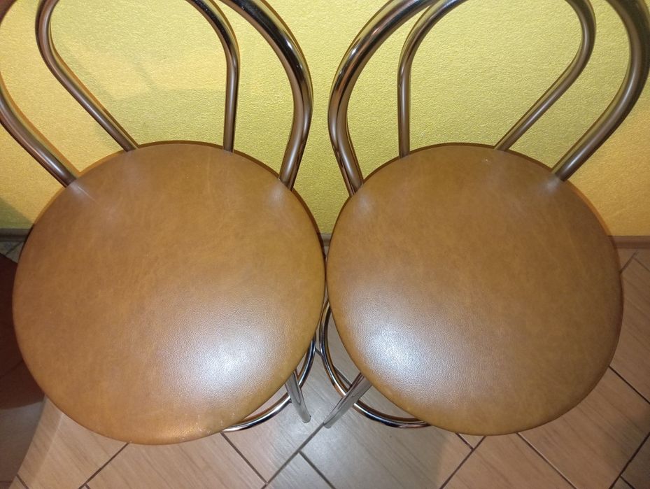 Krzesła barowe dwa