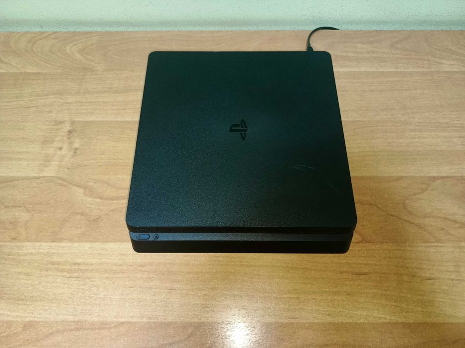 Консоль Sony PlayStation 4 Slim (PS4 Slim) CUH-2016A на 1TB под ремонт