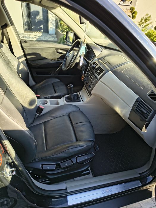 Sprzedam BMW X3 2.0 benzyna zamiana