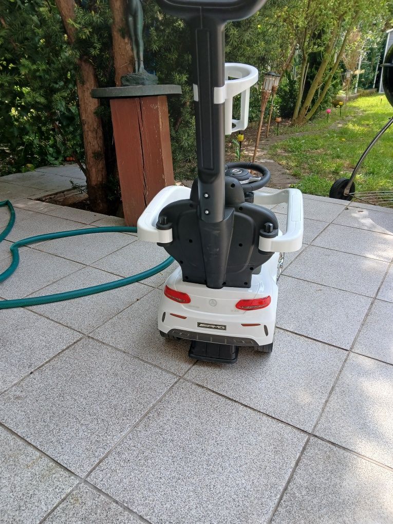 Samochód/pchacz dla dziecka