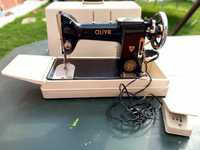Máquina de Costura OLIVA