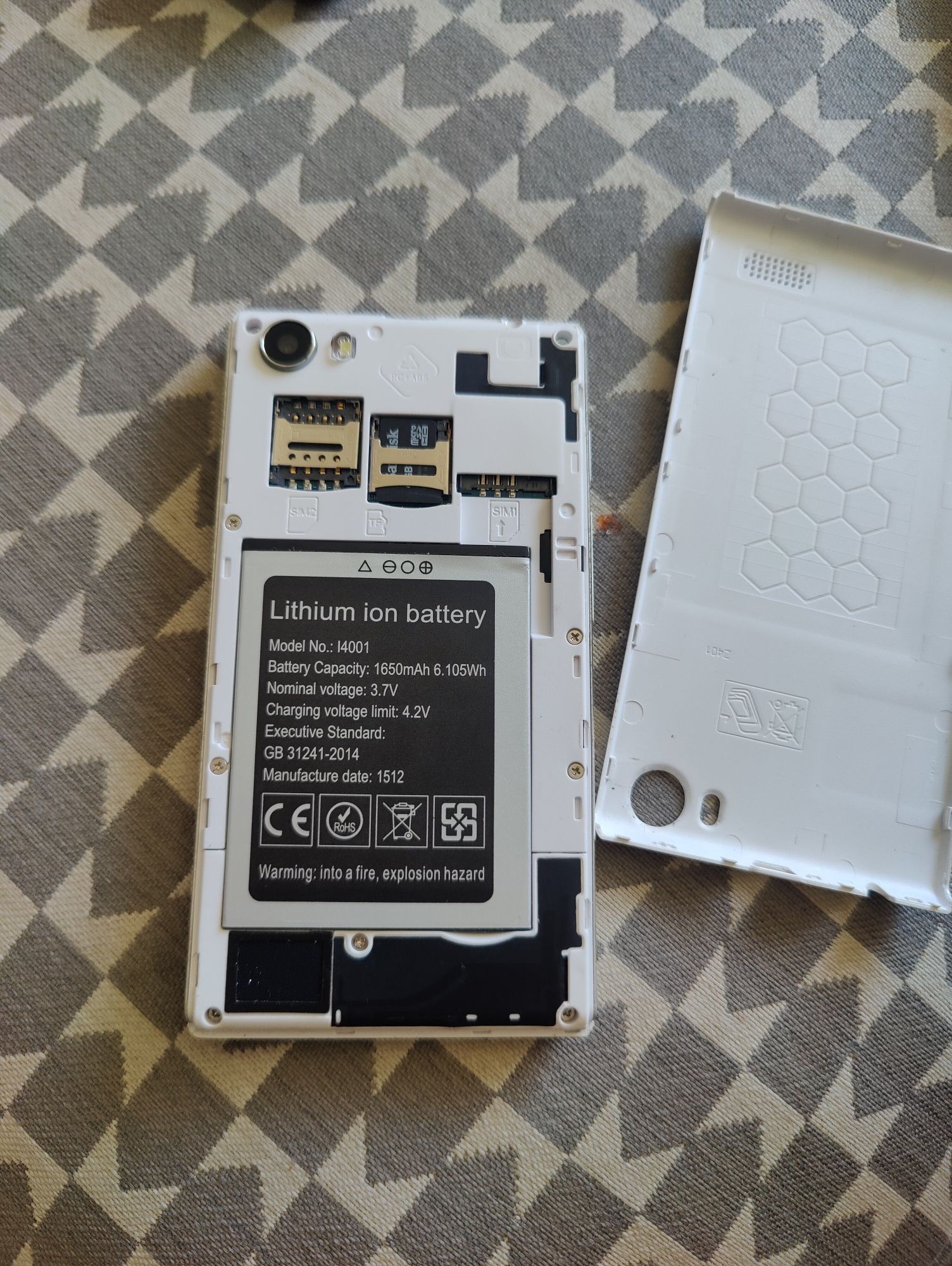 Telemóvel android Altroconsumo 770