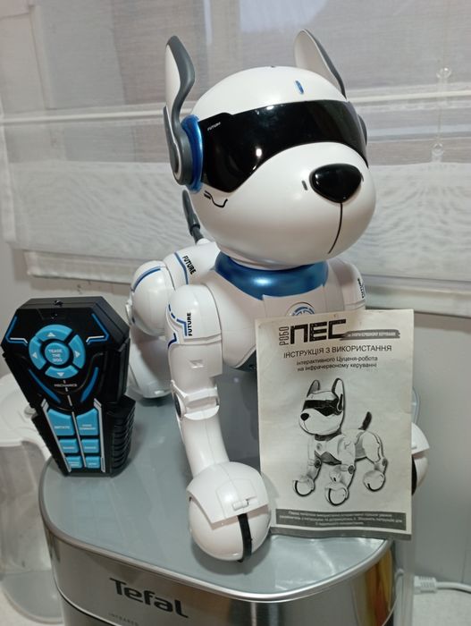 Продам Dog Future,робопес,собака,танцює,гавкає,виконує команди