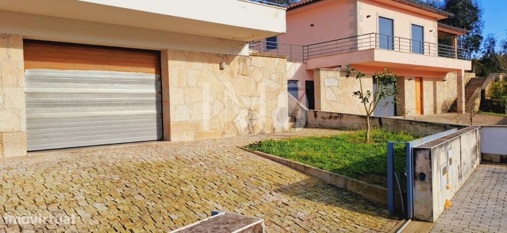Moradia V3 à Venda em Ponte de Lima – Rebordões Santa Maria
