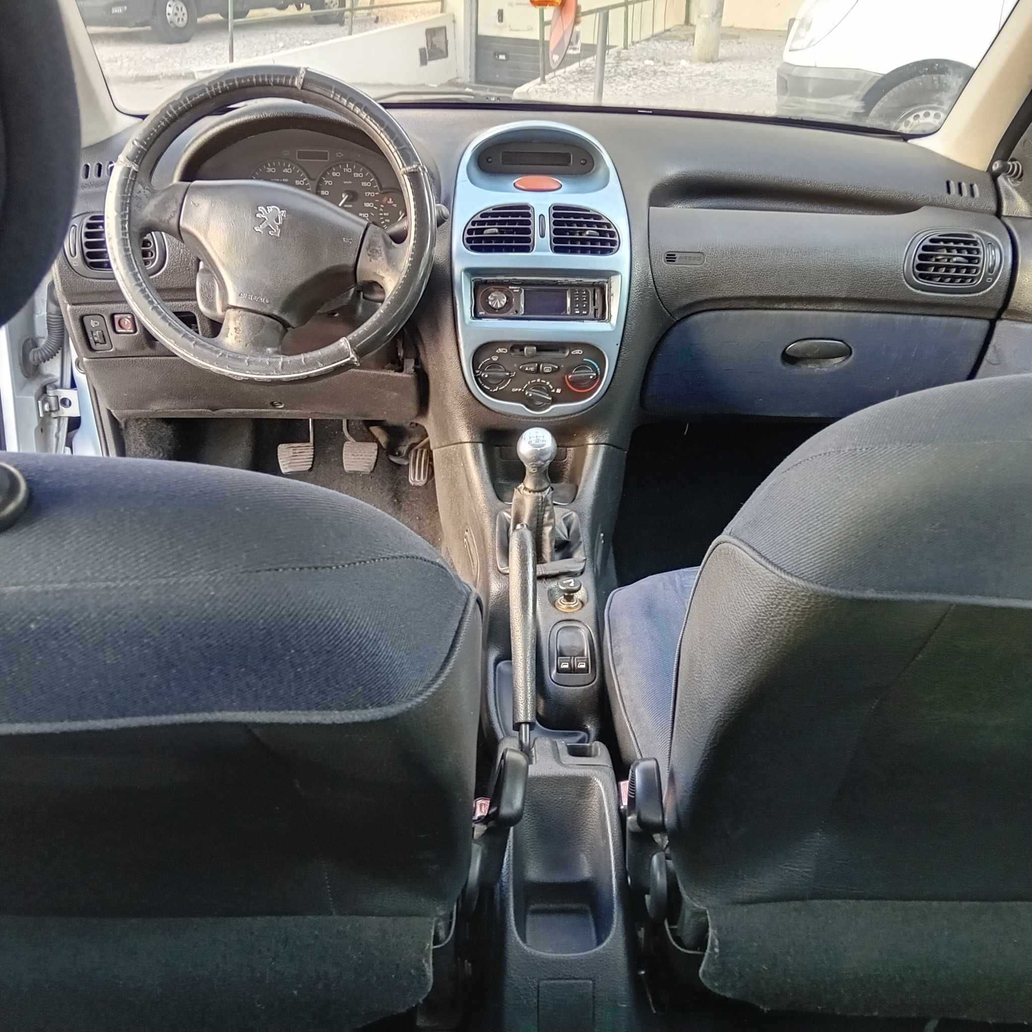 Peugeot 206 excelente