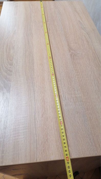 Стіл письмовий підійде для дорослого  або для дитини