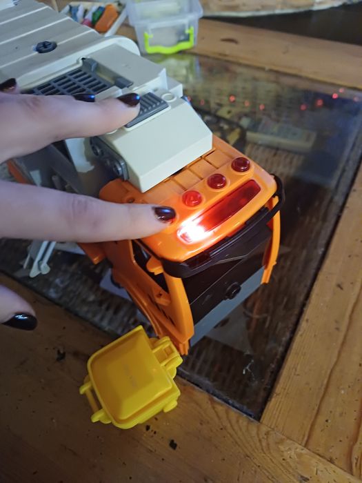 Сміттєвоз розборний світло,звук,елементи лего