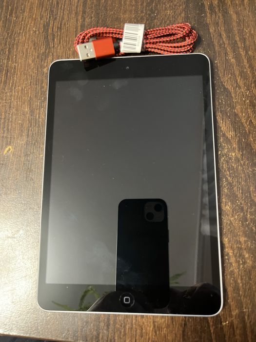 Ipad mini niedziałajacy