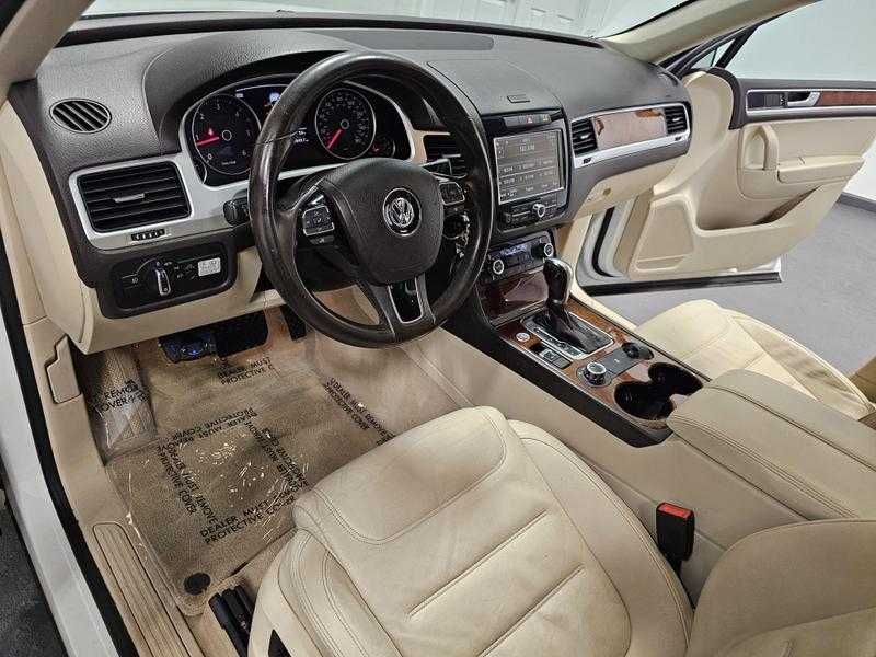 2014 Volkswagen Touareg TDI Lux