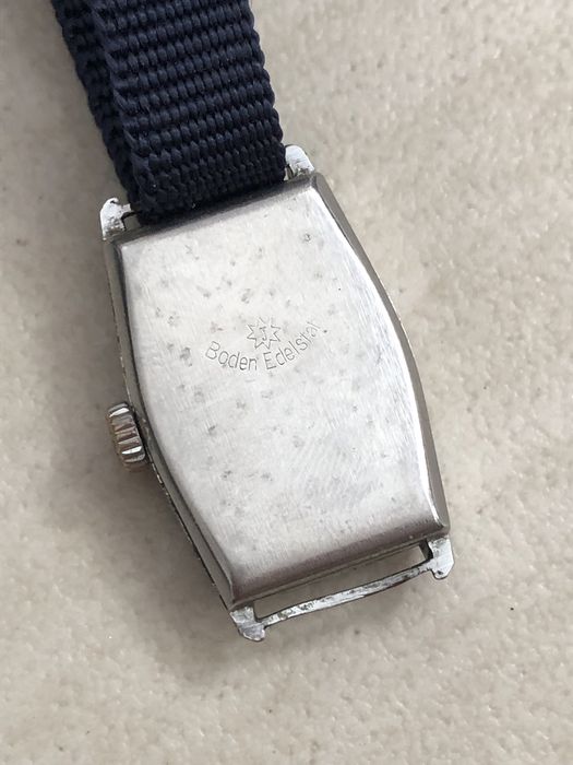 Zabytkowy zegarek damski niemieckiej marki Junghans Vintage