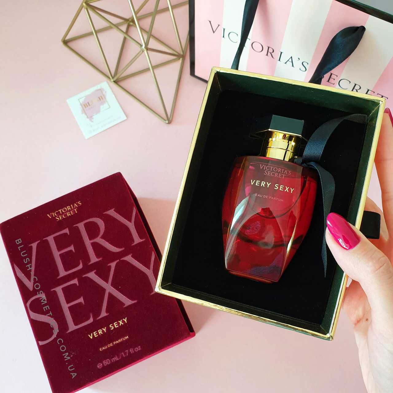 Духи Victoria's Secret Very Sexy Виктория Сикрет Eau de Parfum 50 ml