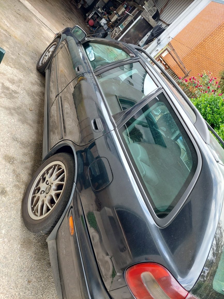 Volvo V40 1999 em bom estado
