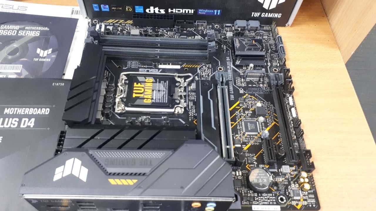 Материнська плата Asus TUF GAMING B660M-PLUS D4