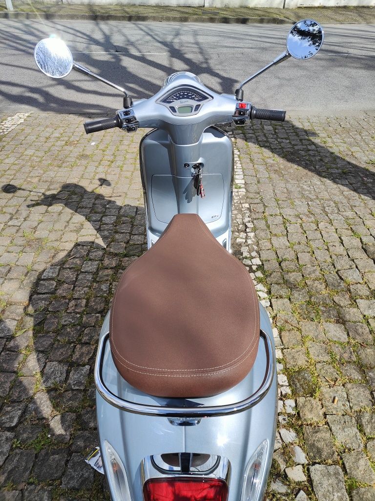 Vespa Primavera 125