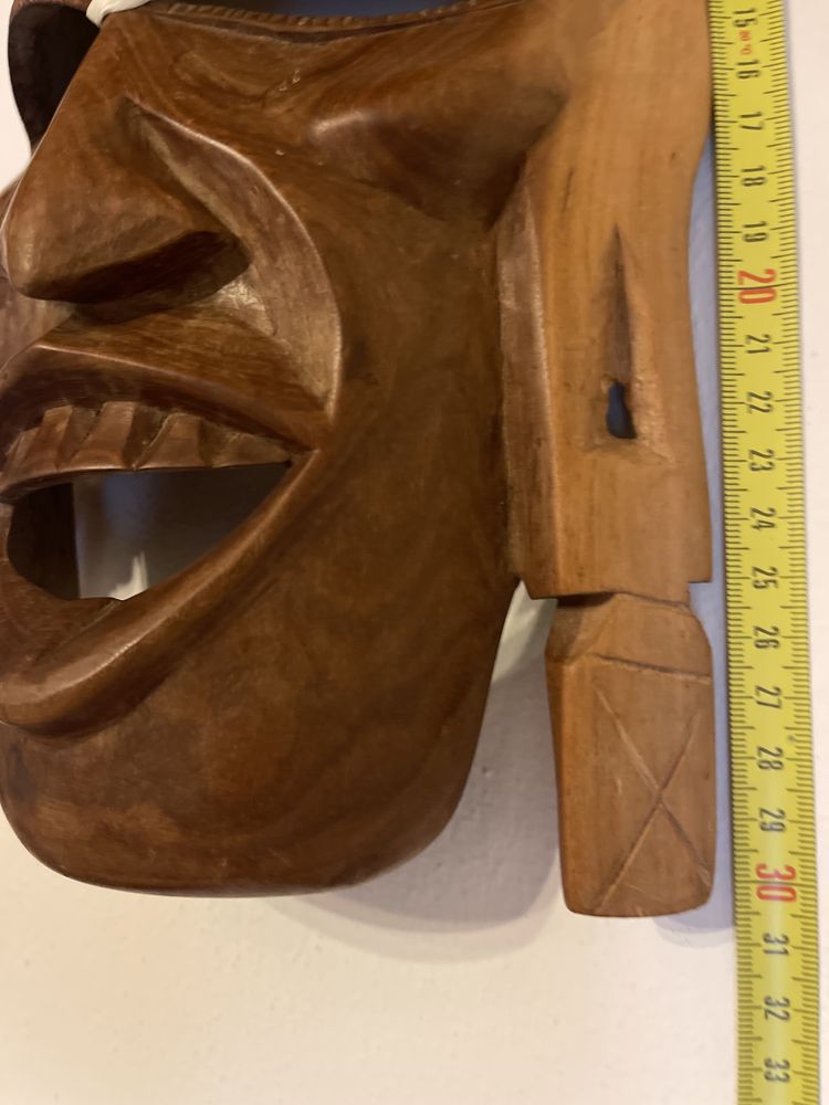 Maska rzeźba drewniana drewno oliwne