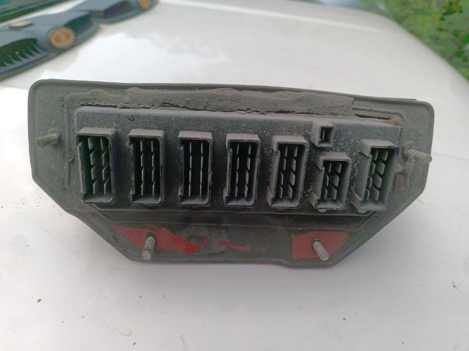 Блок предохранителей Ваз 2101-2107Предохранители Ваз 2106 жигули