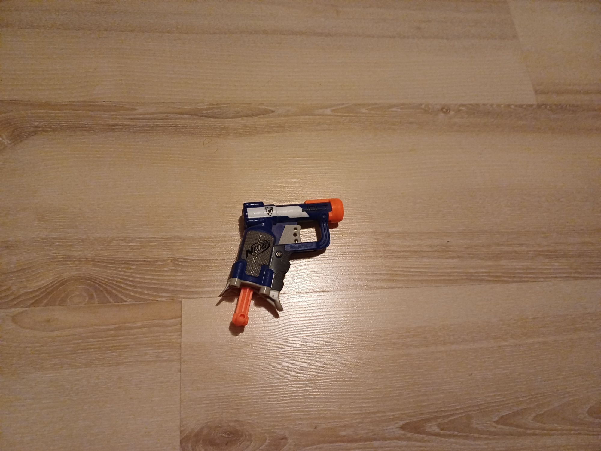 Nerfy 6 sztuk (centurion,stockade,retaliator,jolt,itp)