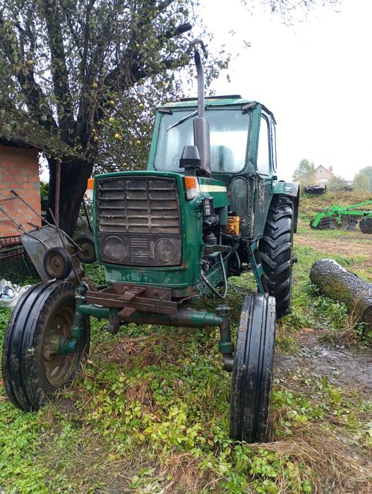 Трактор ЮМЗ на стартері