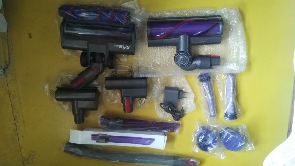 Турбо щётка, фильтр к пылесосу Dyson