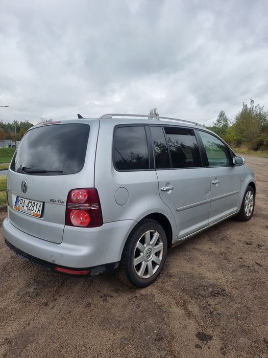 Volkswagen Touran 2.0 TDI 170 KM Highline 7osob