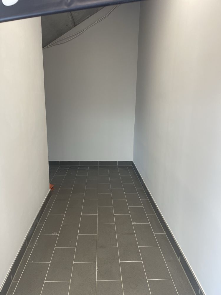 Lokal handlowy/usługowy do wynajecia 10,5 m2 + 2,5 m2 jarton
