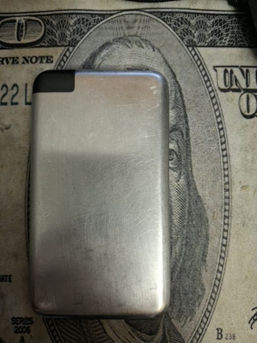 iPod touch на 8гб
 На 8г