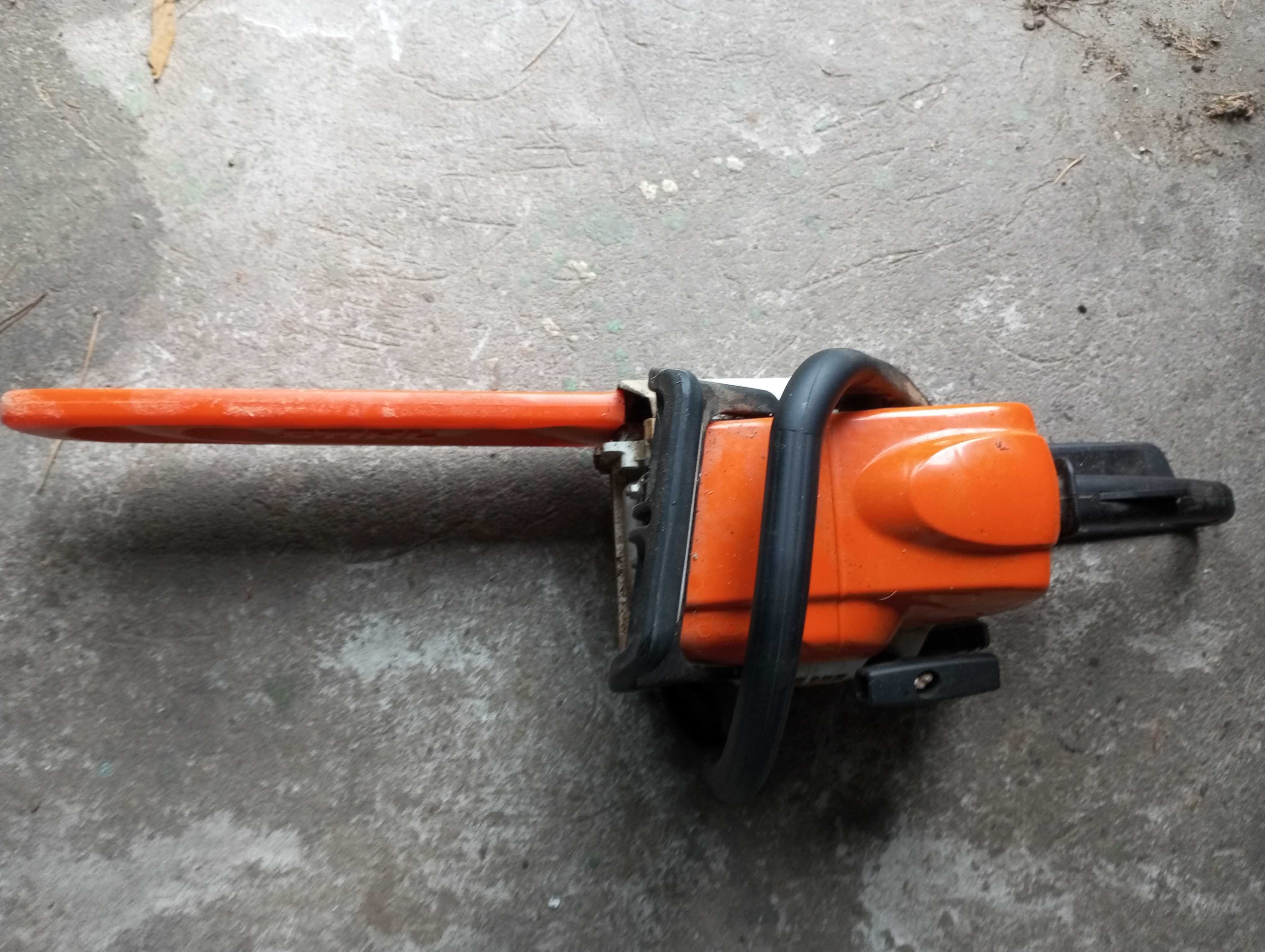 Sprzedam STIHL MS 180 - pilarka spalinowa. Olej gratis!