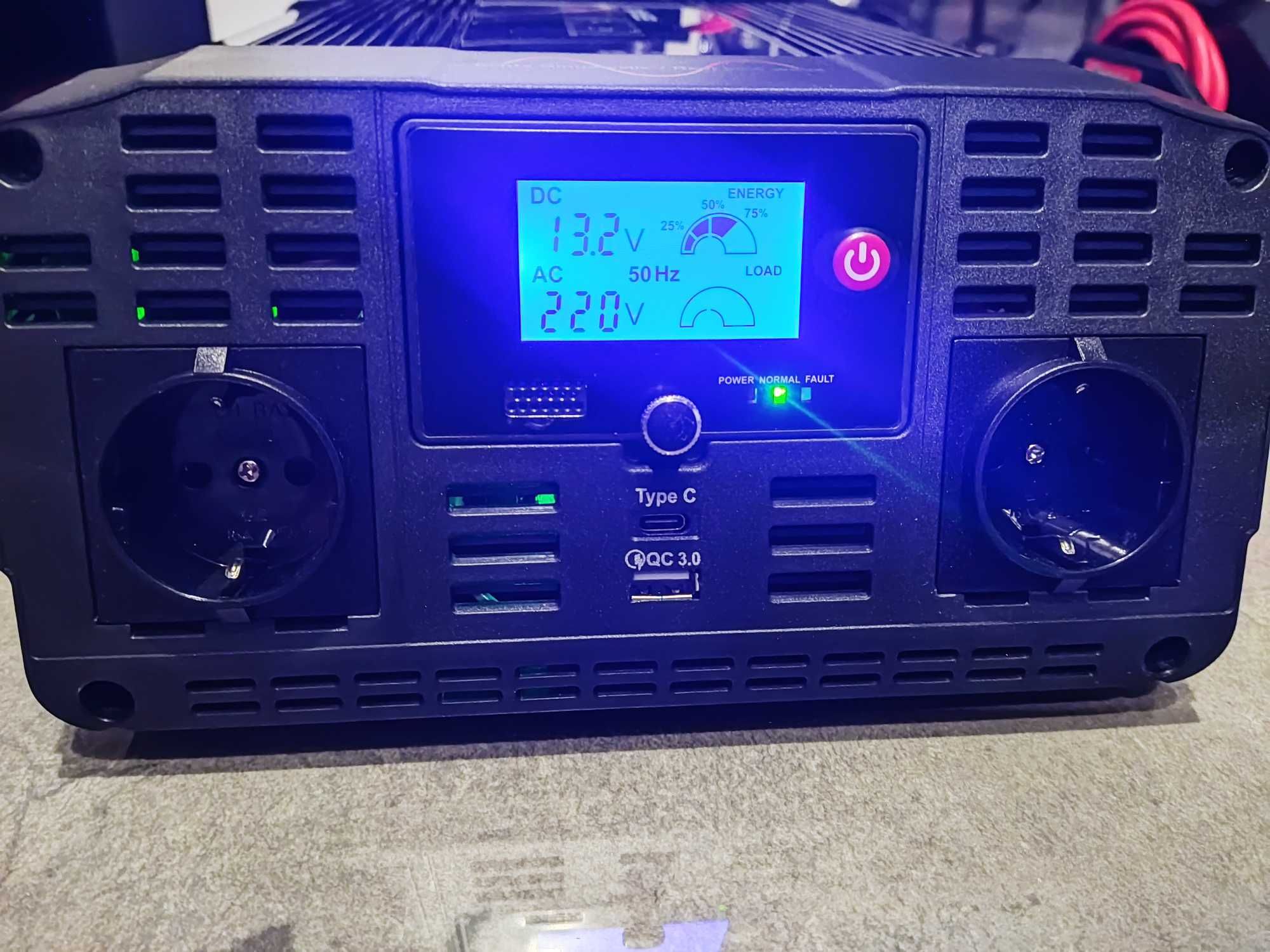 Інвертор, чистий сінус 12в Technaxx TE22 12V/DC- 220V/AC Німеччина 4кв