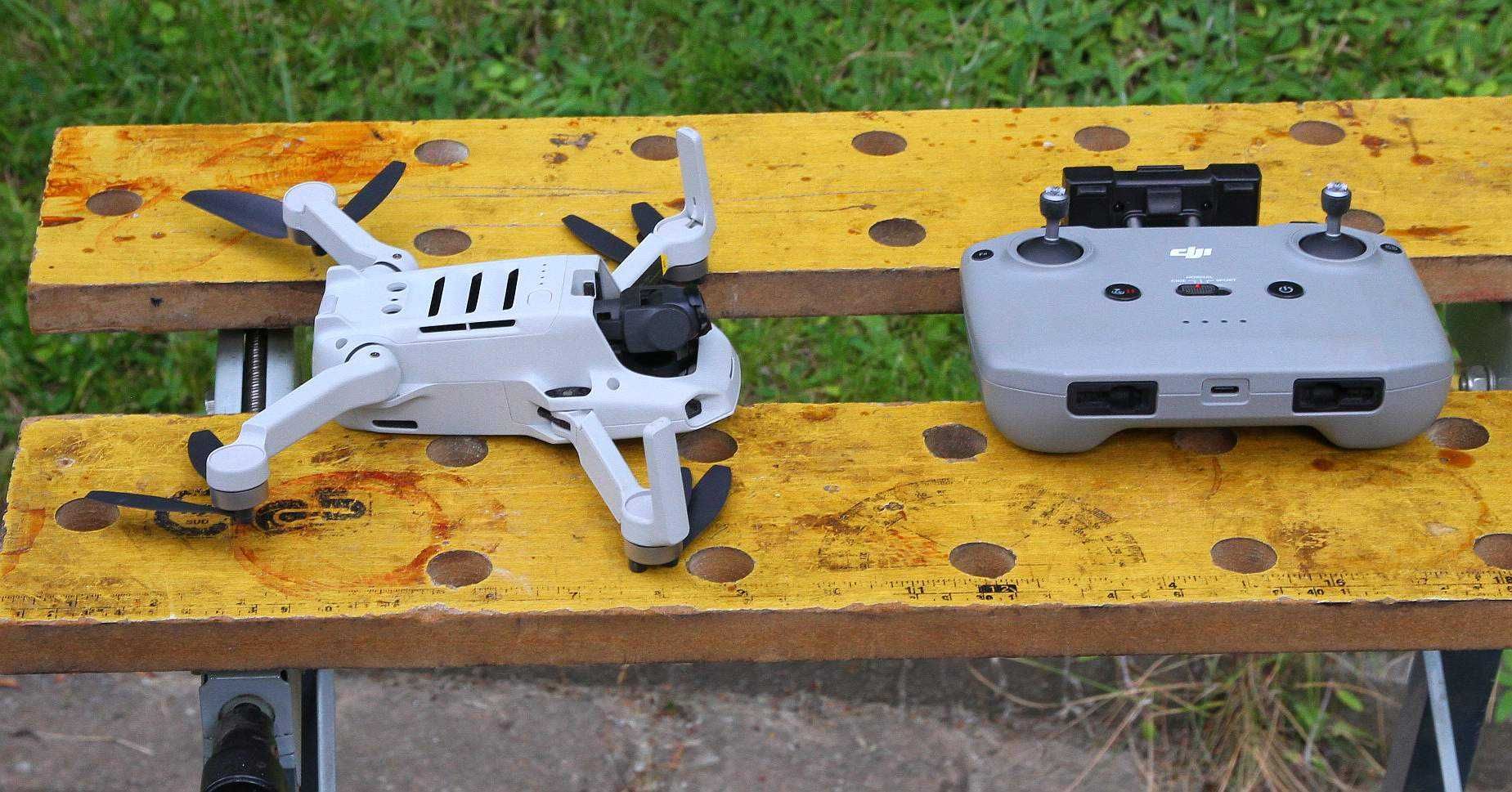 dron DJI Mini 2 - duży zestaw