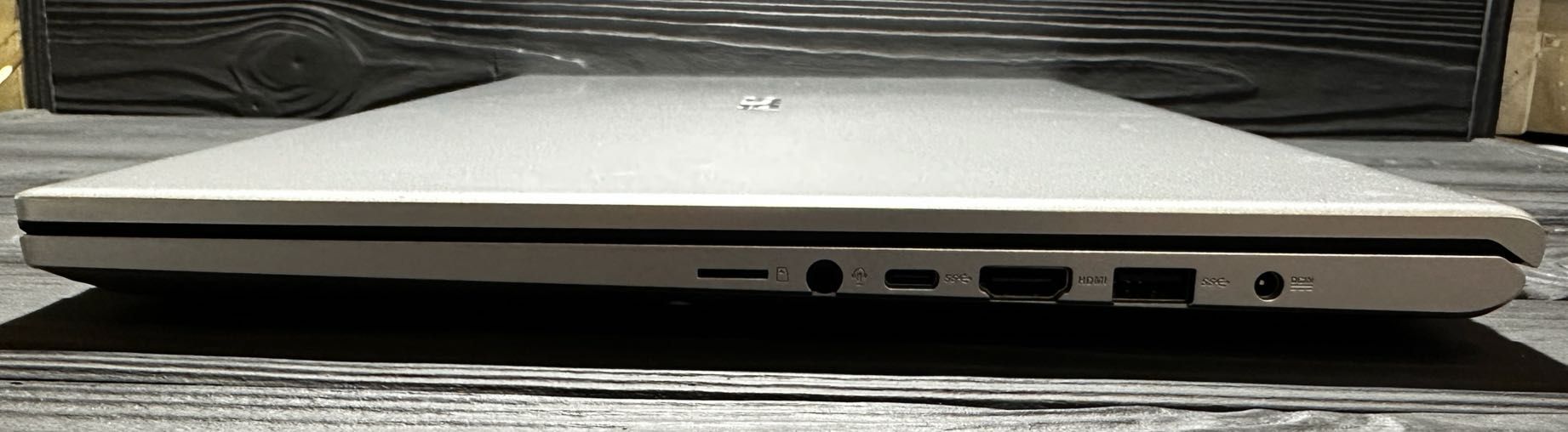 Зручний Ноутбук з великим екраном ASUS VivoBook 17" i7/8 GB/SSD 512 GB