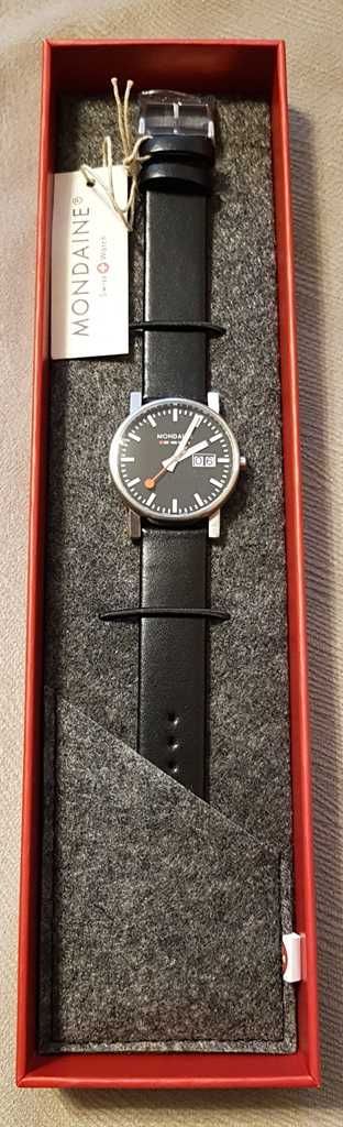 Mondaine EVO 35 Big Date Swiss Made zegarek kwarcowy męski