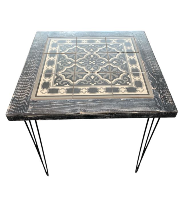 Stolik kawowy rustykalny  drewniany postarzana rama z kaflami 80x80
