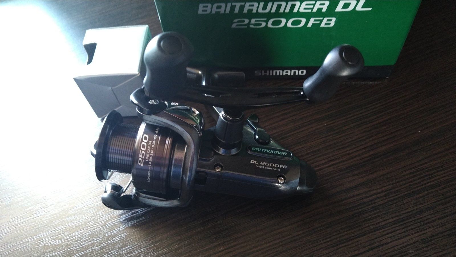 Катушка Shimano Baitrunner DL 2500FB