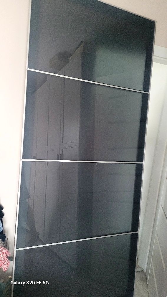 Drzwi szafy z ikea