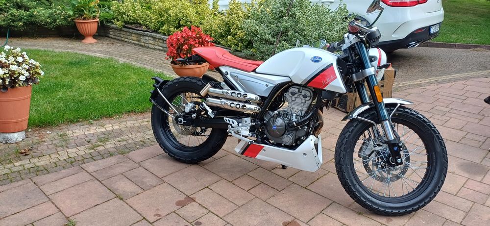 FB Mondial hps125 Aprilia 125 Cruiser