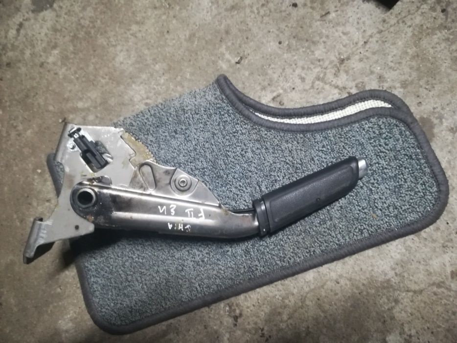 Dźwignia hamulca ręcznego ford focus mk2 europa