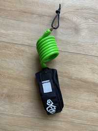 Gyroll leash variable